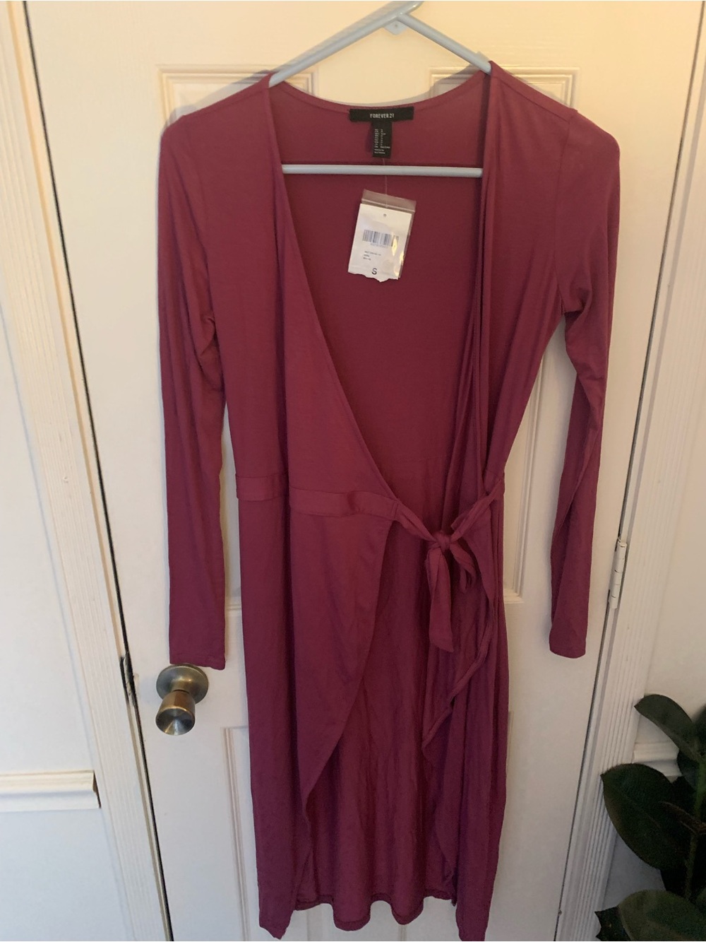 Women’s long-sleeve burgundy wrap dress from Forever 21 Size Small